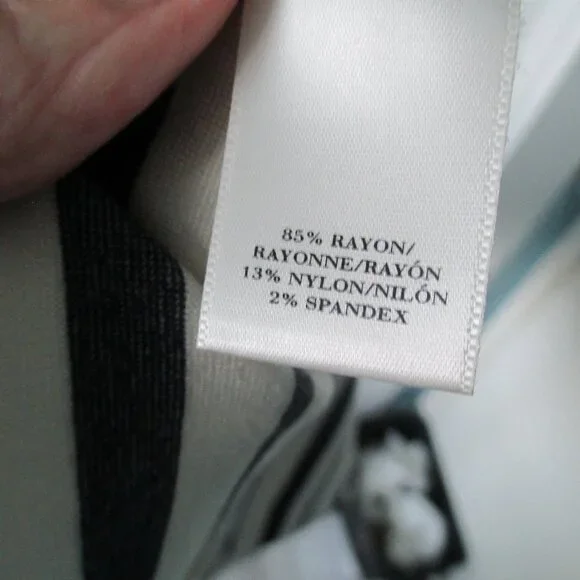 Ann Taylor shift dress - Picture 4 of 5